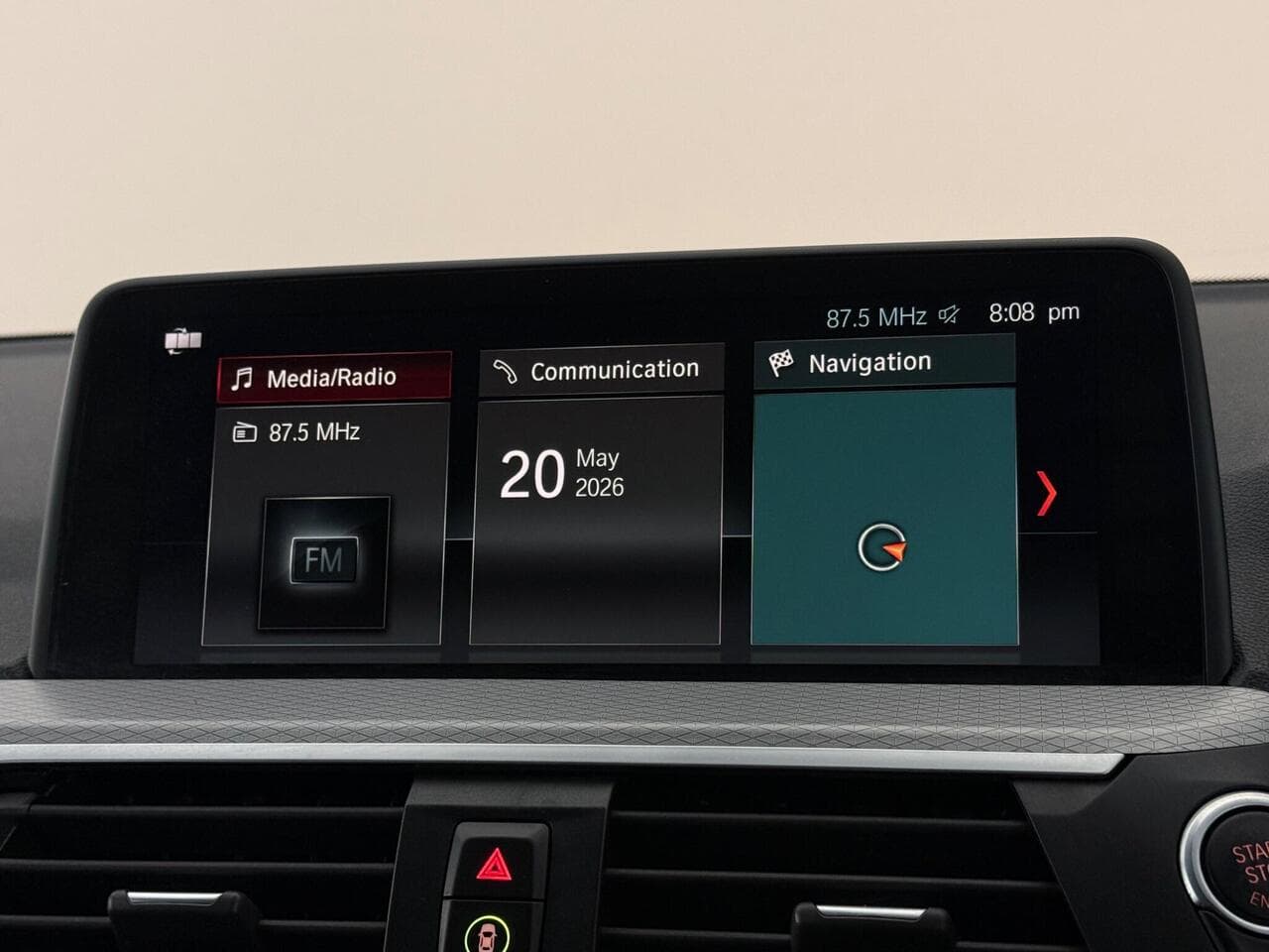 BMW X3 thumbnail Infotainment System