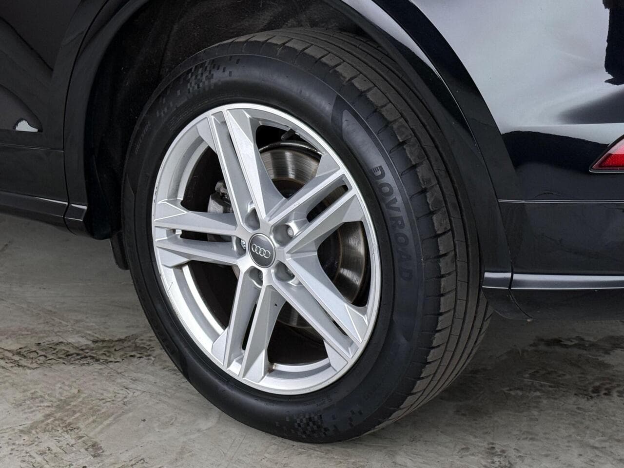 Audi Q5 thumbnail Wheel