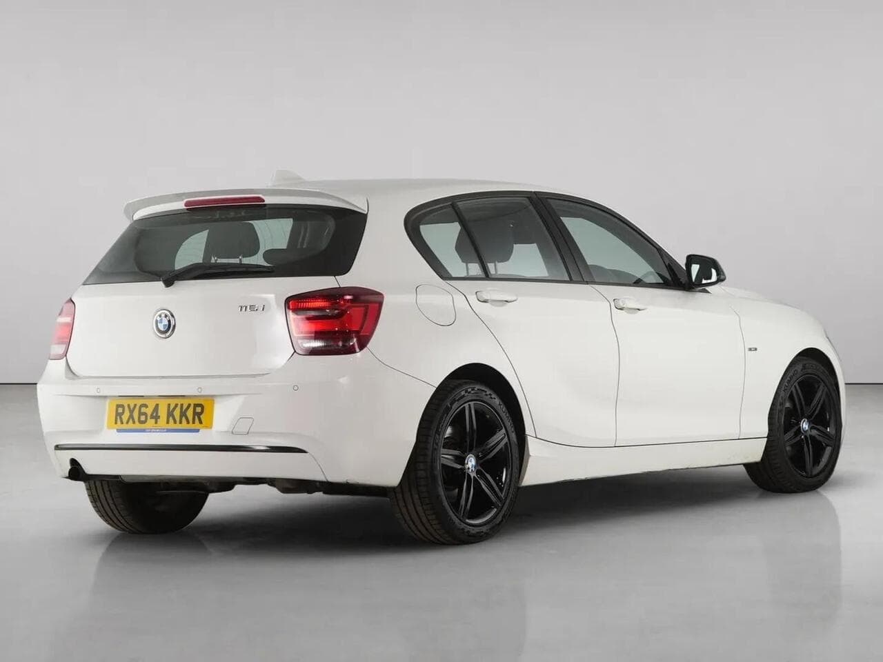 BMW 1 Series thumbnail Rear Right