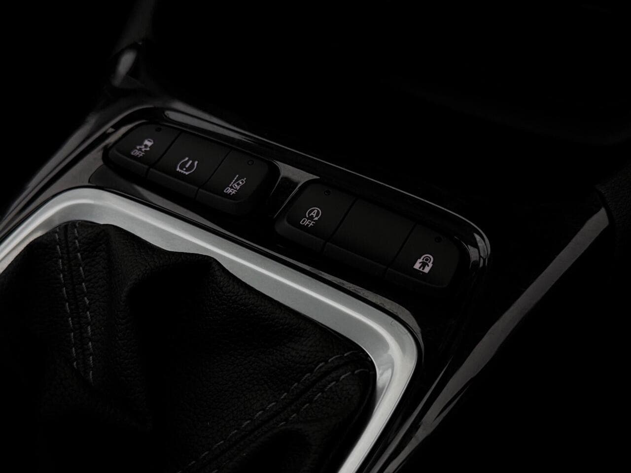 Vauxhall Crossland thumbnail Misc Controls