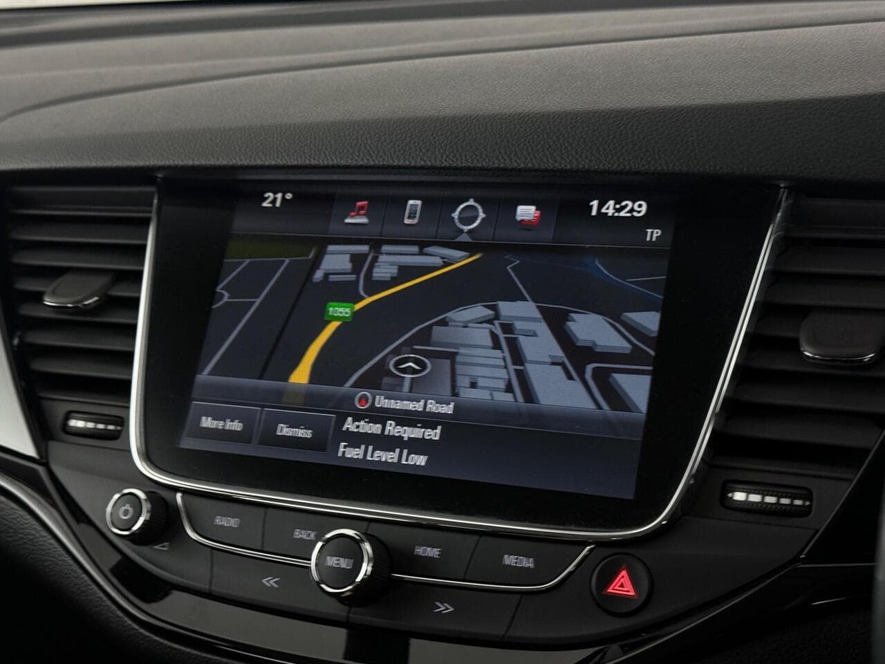 Vauxhall Astra thumbnail Infotainment System