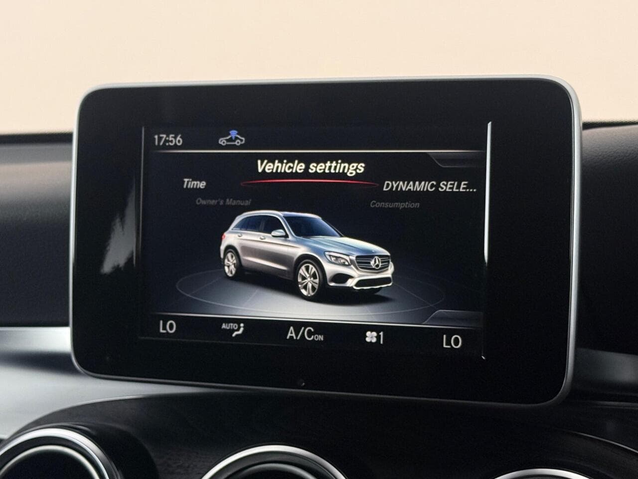 Mercedes-Benz GLC thumbnail Infotainment System