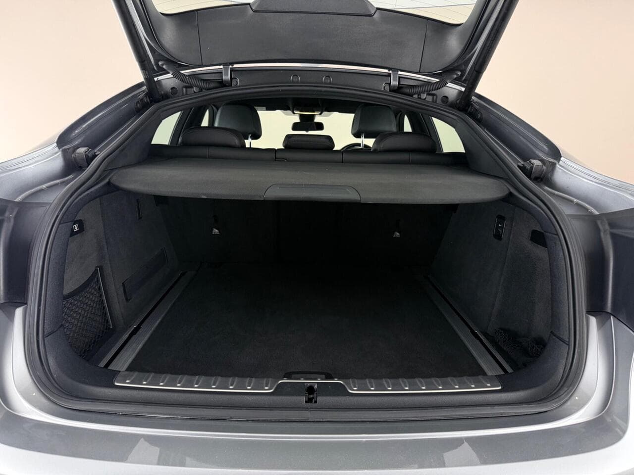 BMW X6 thumbnail Boot