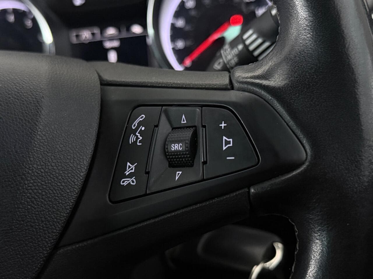 Vauxhall Astra thumbnail Misc Controls