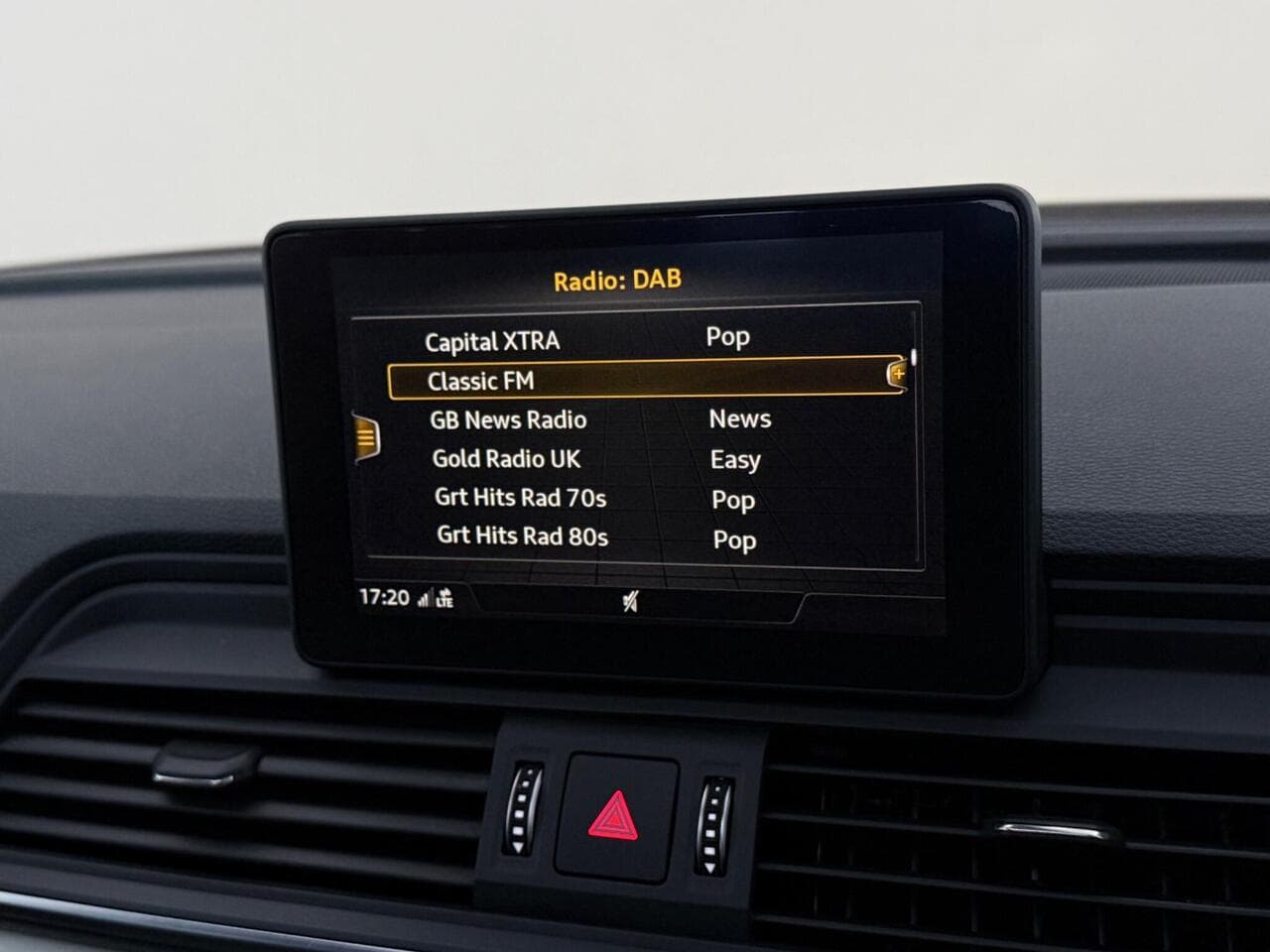 Audi Q5 thumbnail Infotainment System
