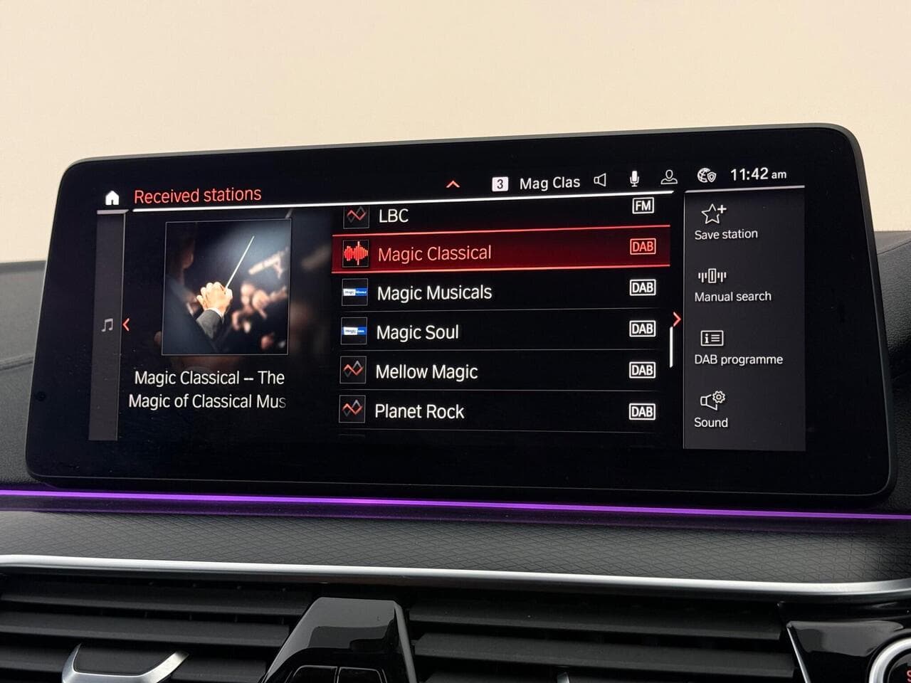 BMW 5 Series thumbnail Infotainment System
