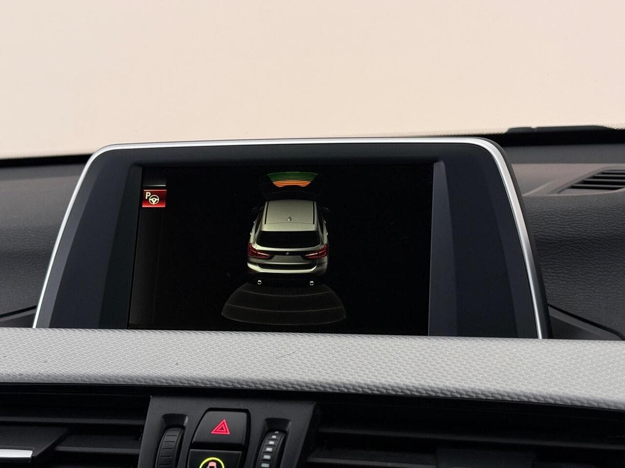 BMW X1 thumbnail Infotainment System