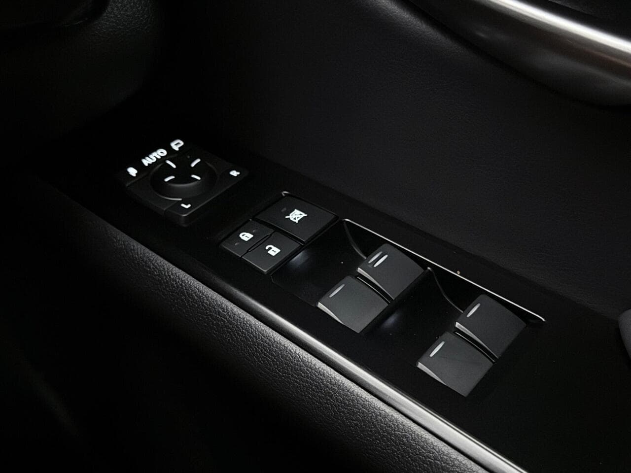 Lexus UX thumbnail Misc Controls
