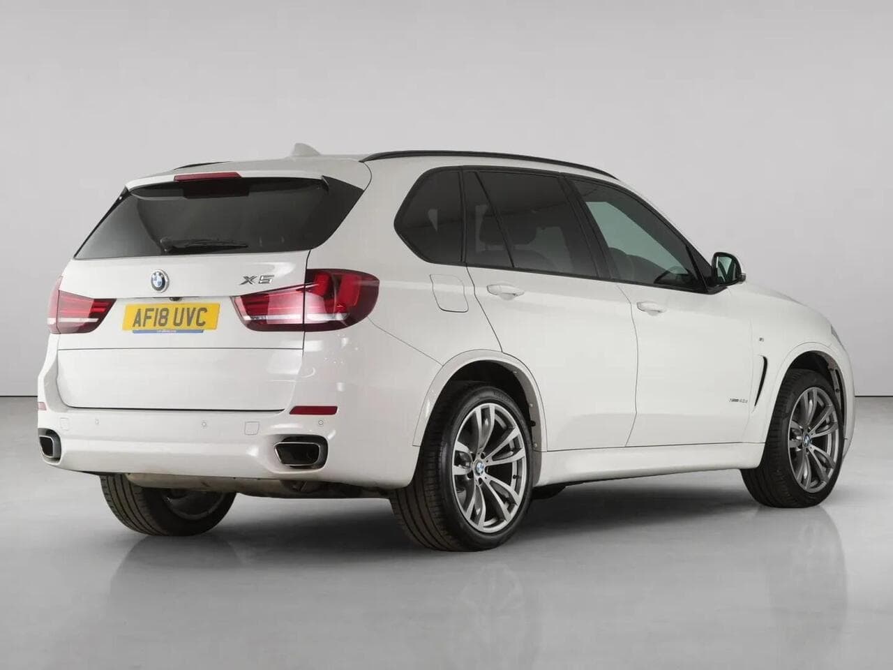 BMW X5 thumbnail Rear Right