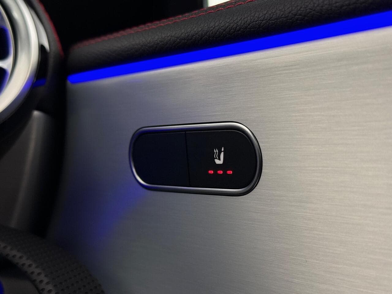 Mercedes-Benz CLA thumbnail Misc Controls