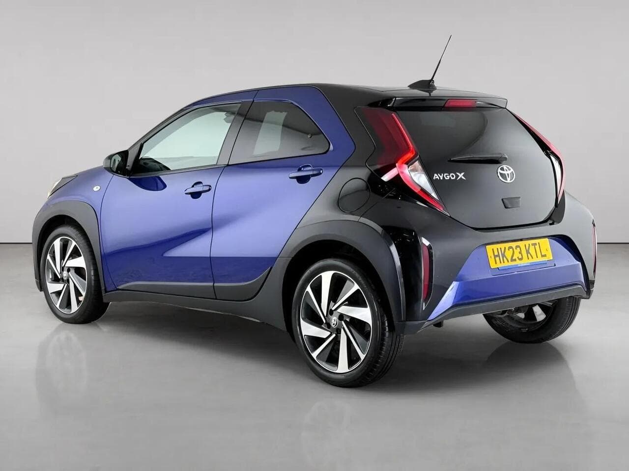 Toyota Aygo X thumbnail Rear Left