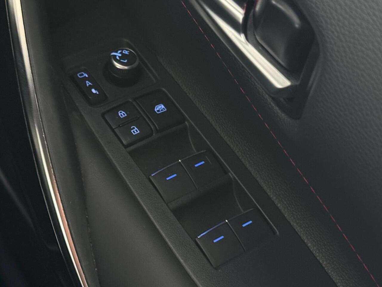 Toyota Corolla thumbnail Misc Controls