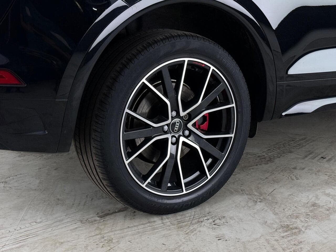 Audi Q5 thumbnail Wheel
