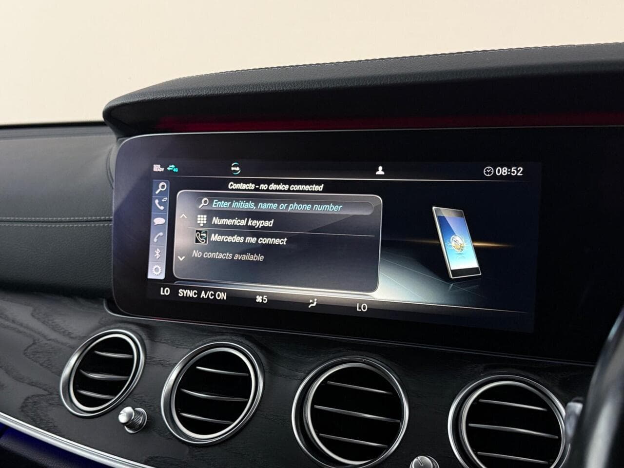 Mercedes-Benz E Class thumbnail Infotainment System