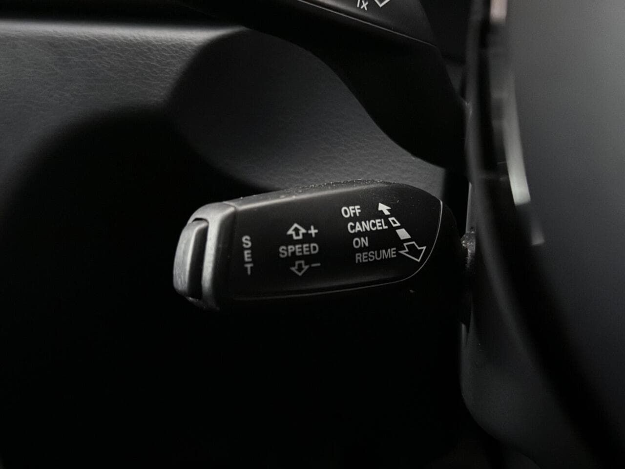 Audi Q3 thumbnail Misc Controls