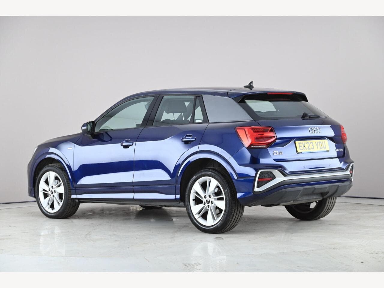 Audi Q2 thumbnail Rear Left