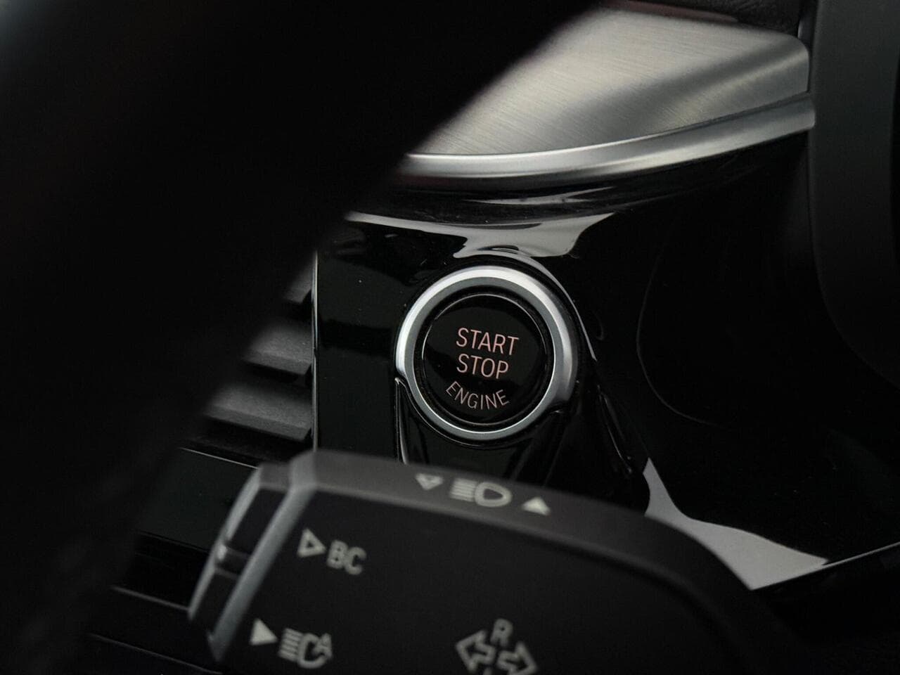 BMW 6 Series Gran Turismo thumbnail Misc Controls