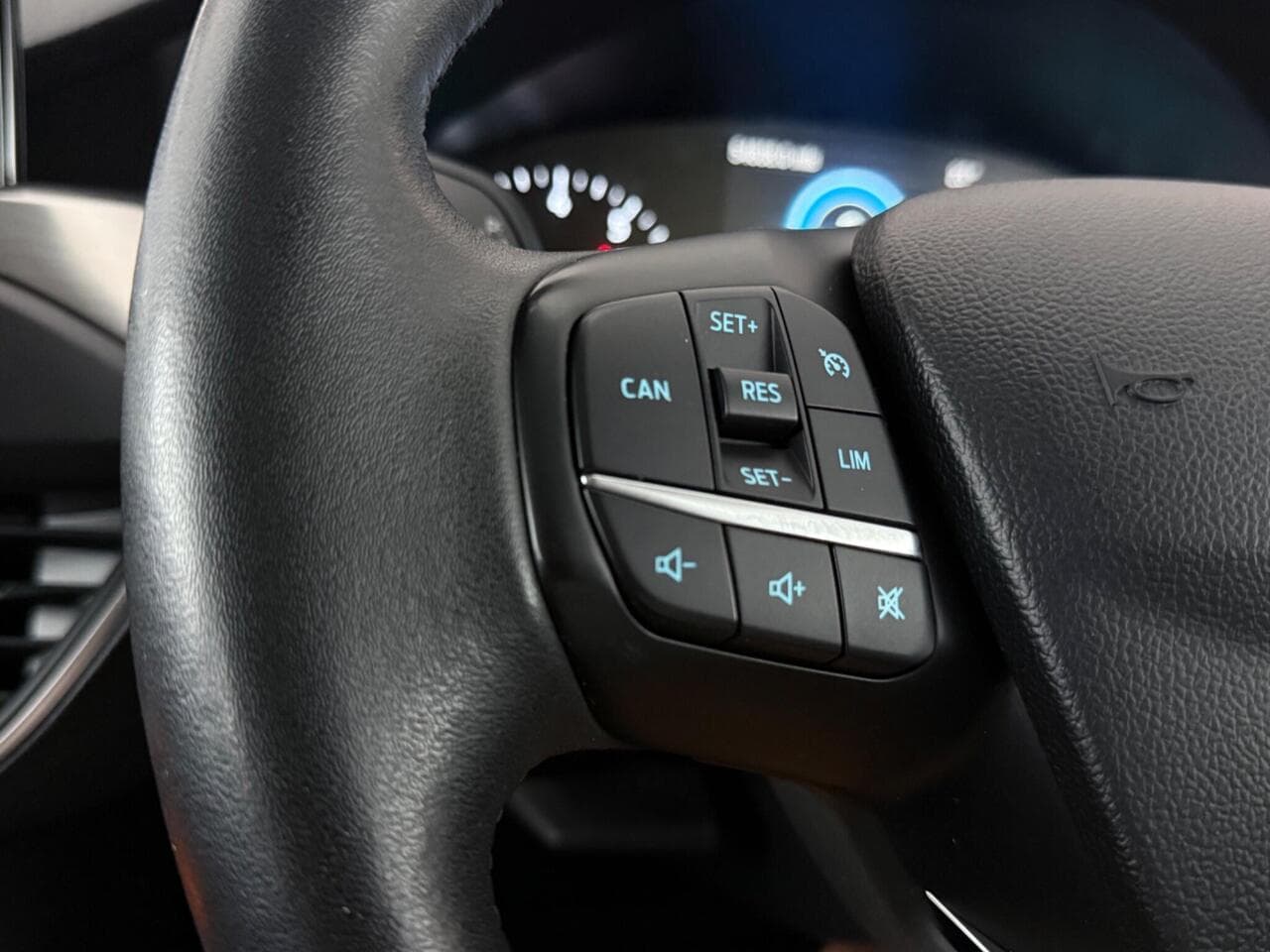 Ford Focus thumbnail Misc Controls