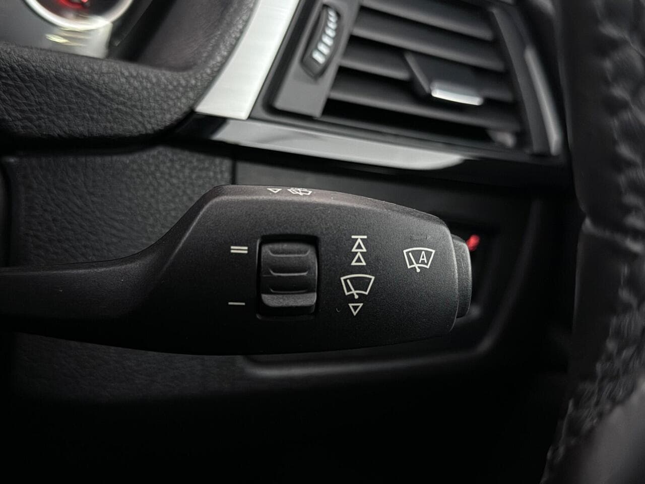 BMW 4 Series thumbnail Misc Controls