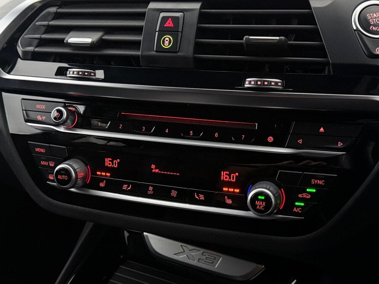 BMW X3 thumbnail Infotainment System