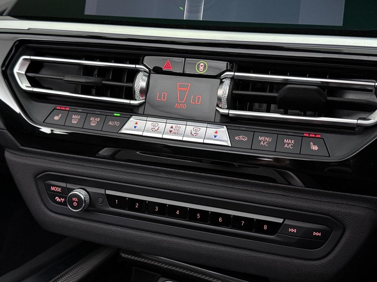 BMW Z4 thumbnail Infotainment System