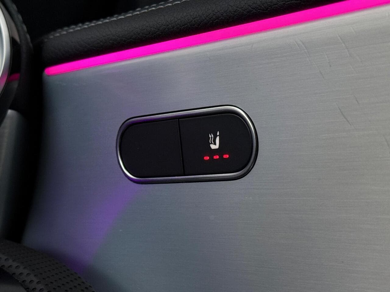 Mercedes-Benz CLA thumbnail Misc Controls