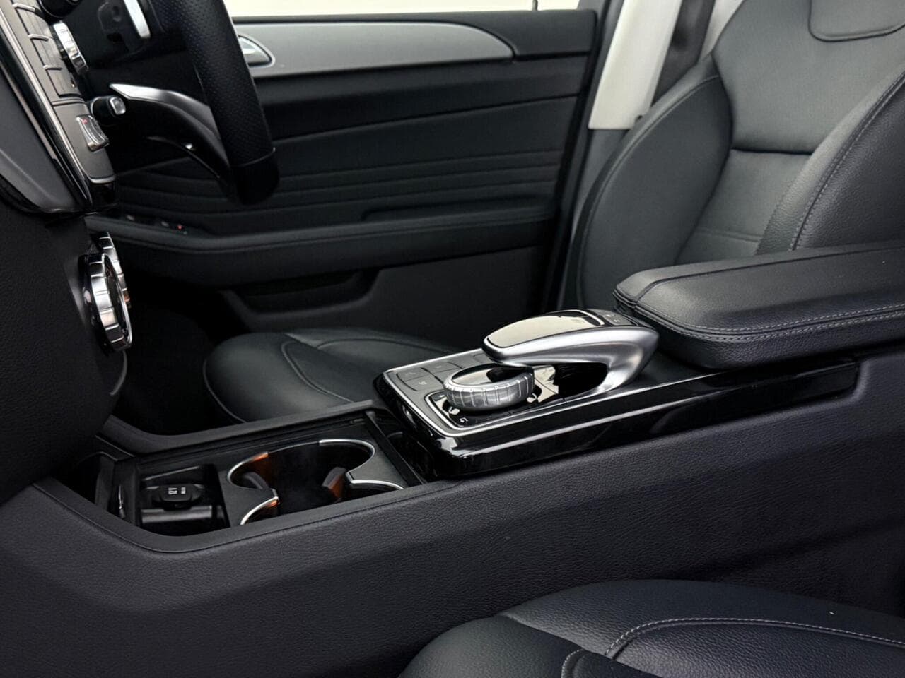Mercedes-Benz GLE thumbnail Inconclusive