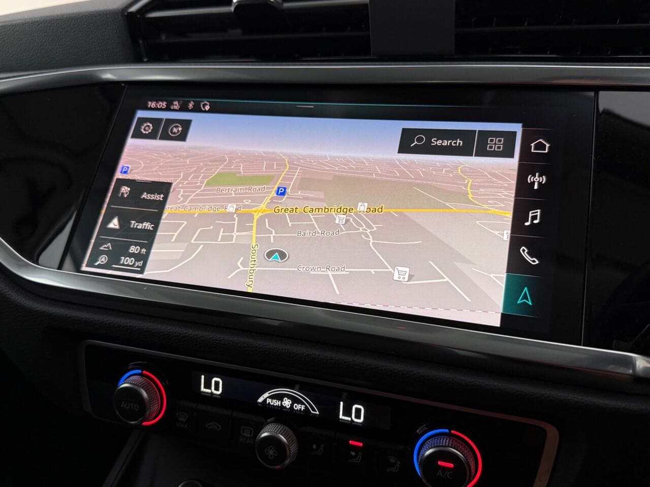 Audi Q3 thumbnail Infotainment System