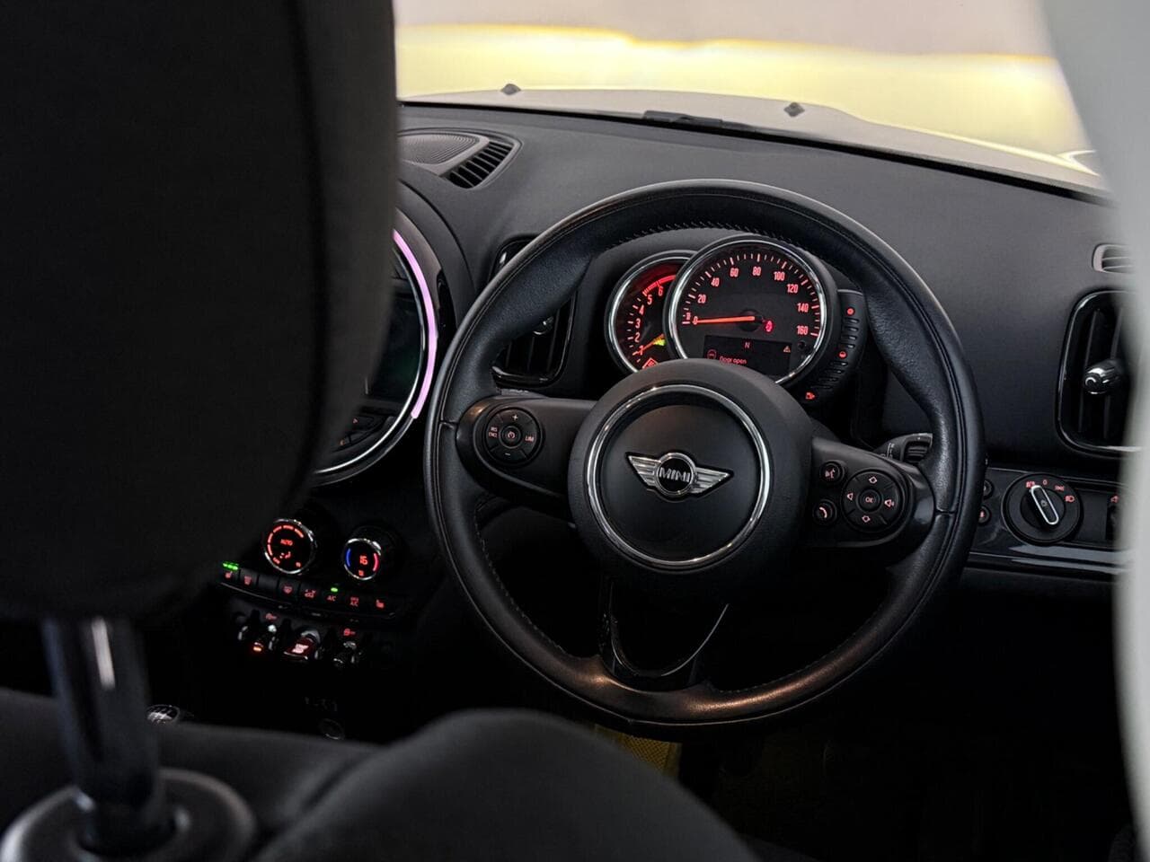 MINI Countryman thumbnail Inconclusive