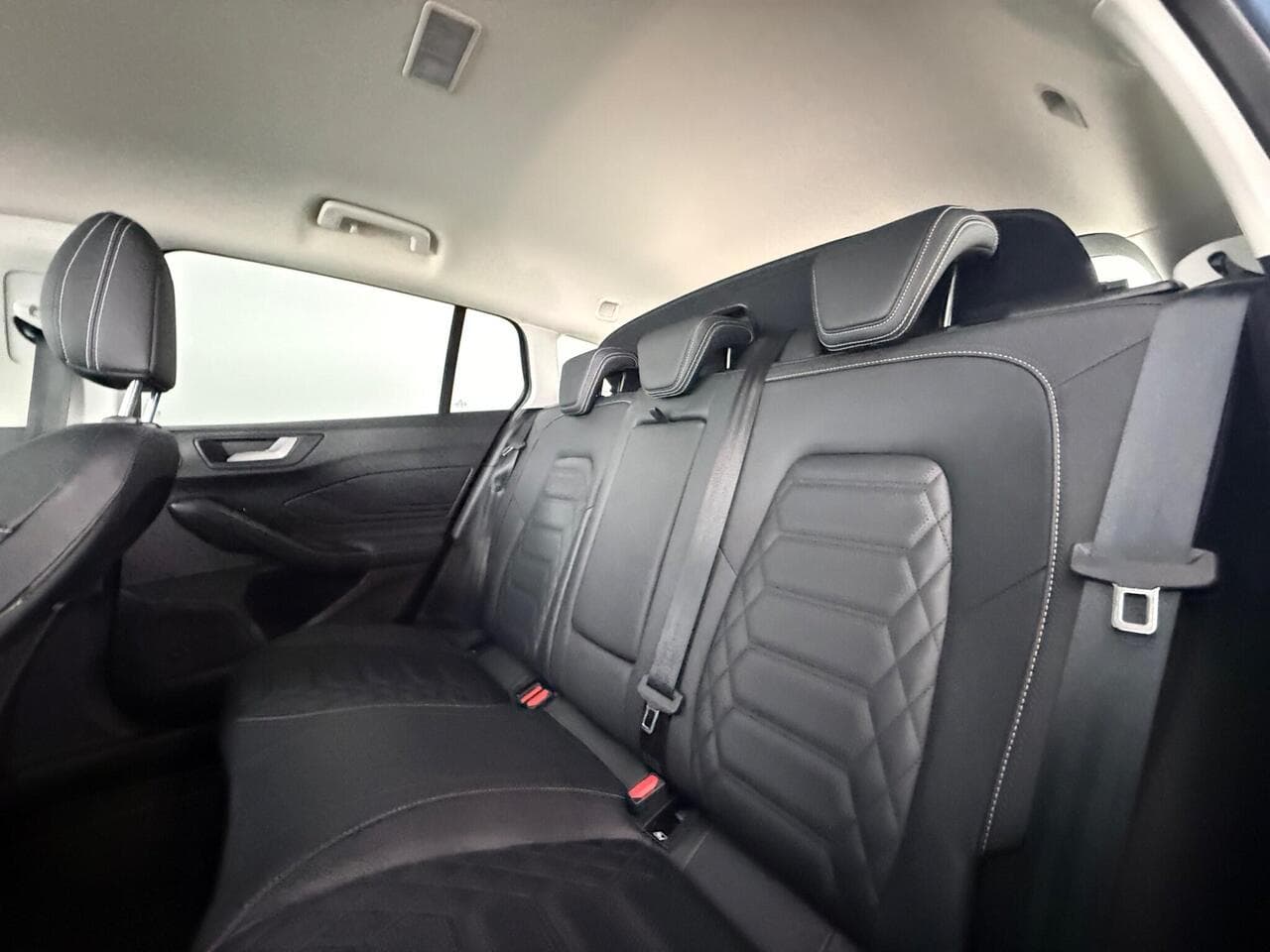 Ford Focus thumbnail Seats Rear