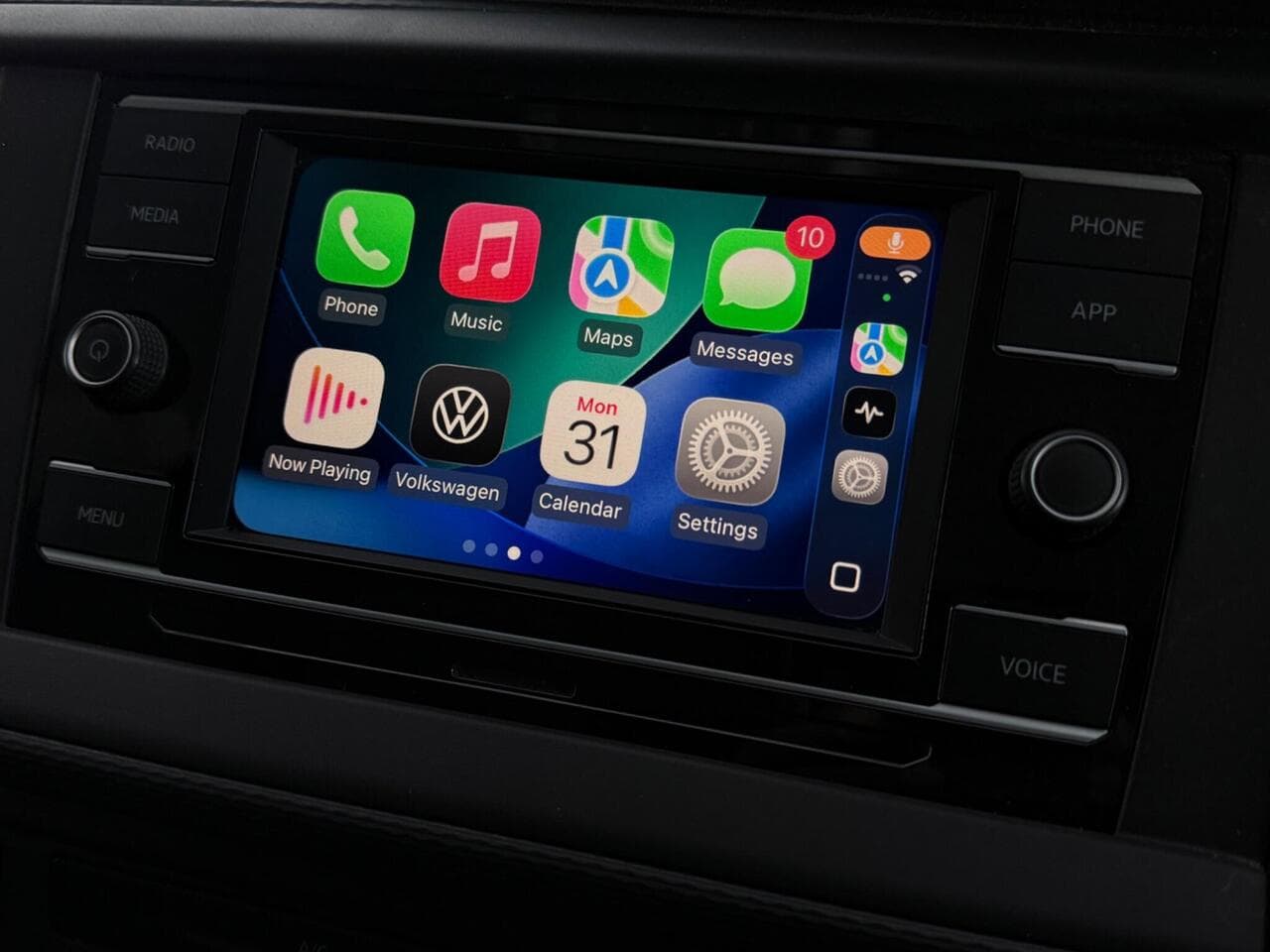 Volkswagen Transporter thumbnail Infotainment System