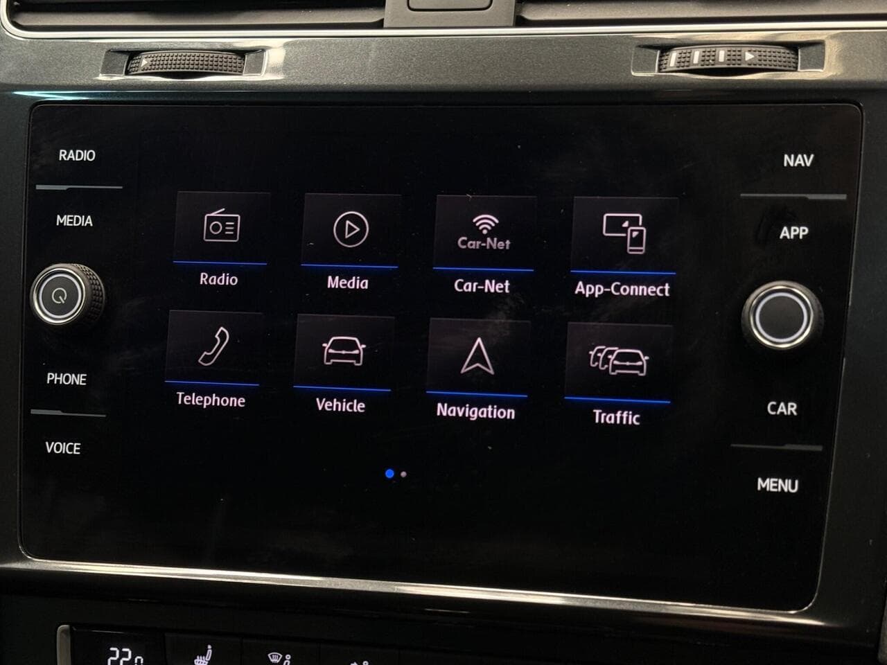 Volkswagen Golf thumbnail Infotainment System