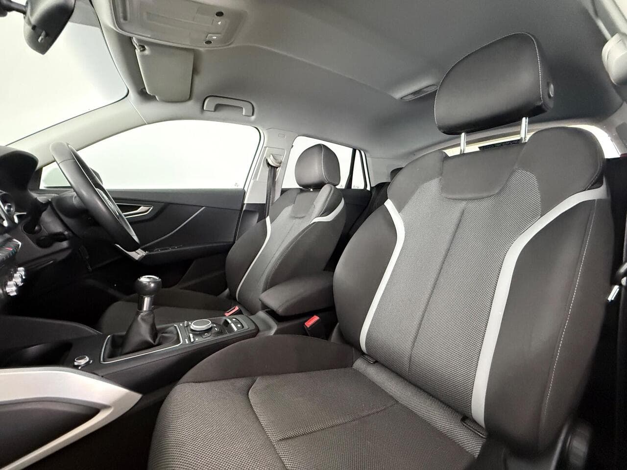 Audi Q2 thumbnail Seat Front Passenger