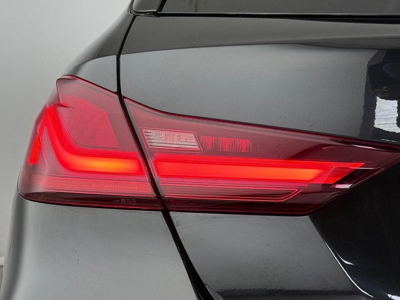 BMW 1 Series thumbnail Lights Rear