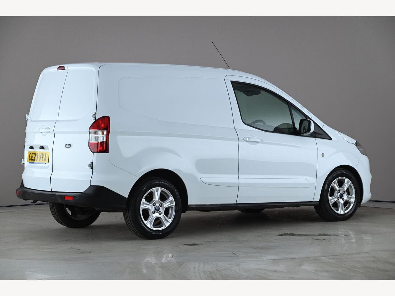 Ford Transit Courier thumbnail Inconclusive