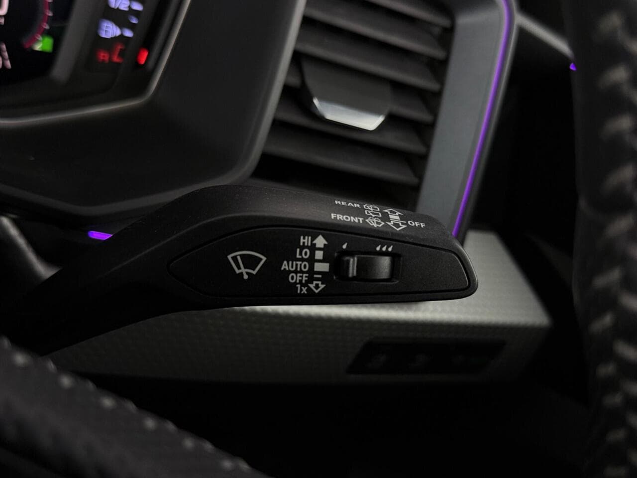 Audi A1 thumbnail Misc Controls