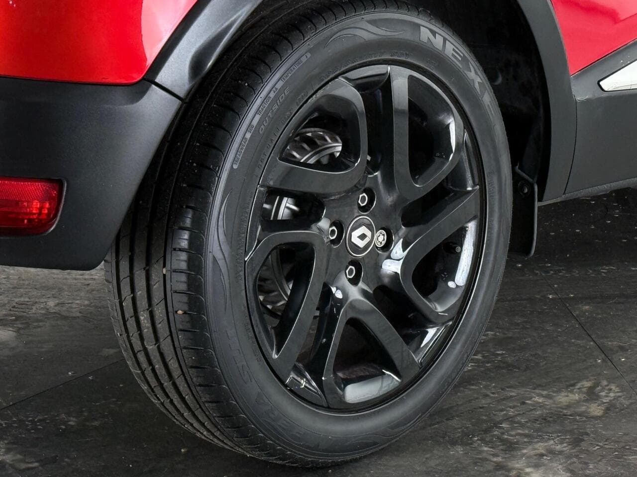 Renault Captur thumbnail Wheel
