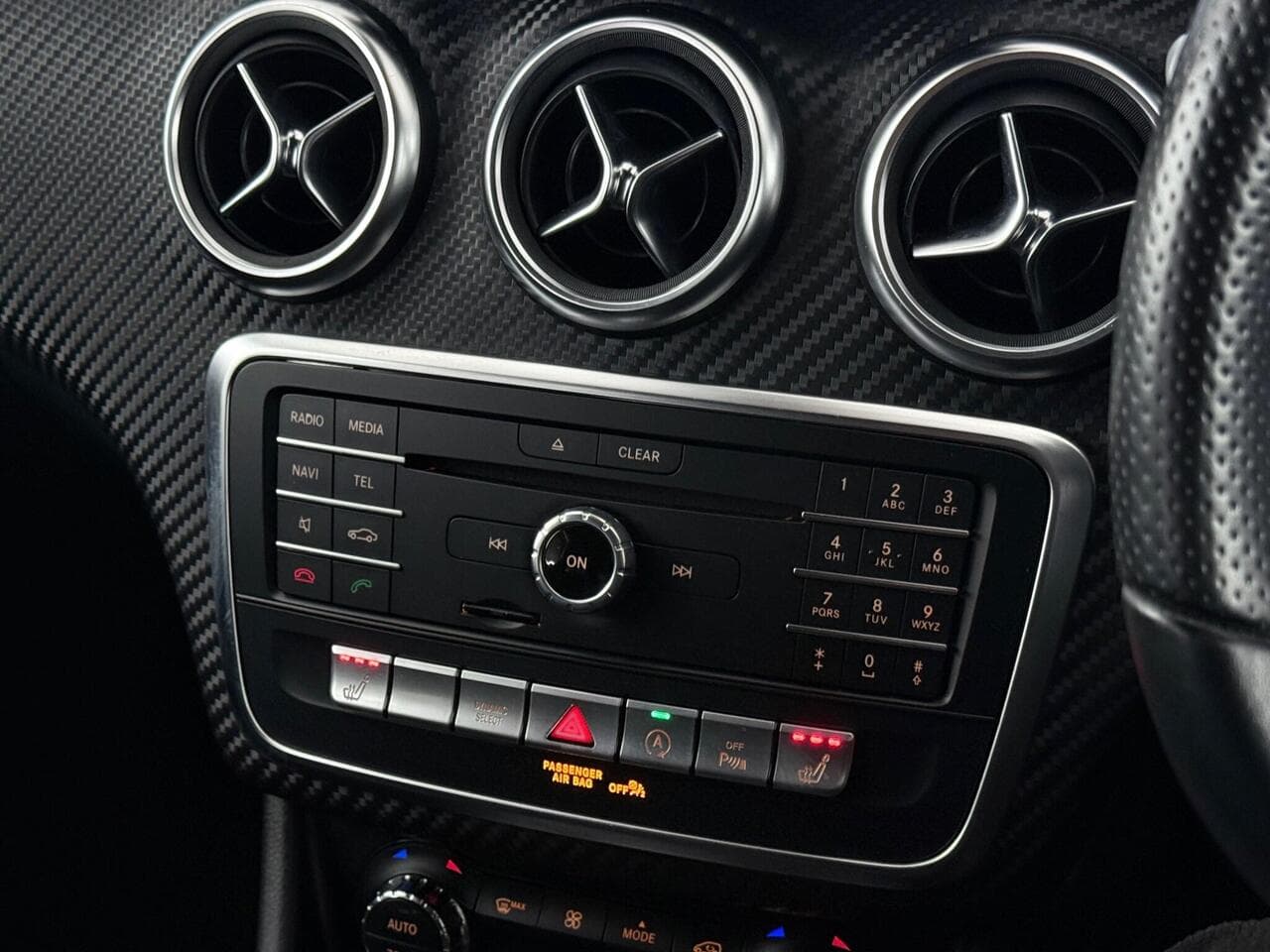 Mercedes-Benz A Class thumbnail Misc Controls