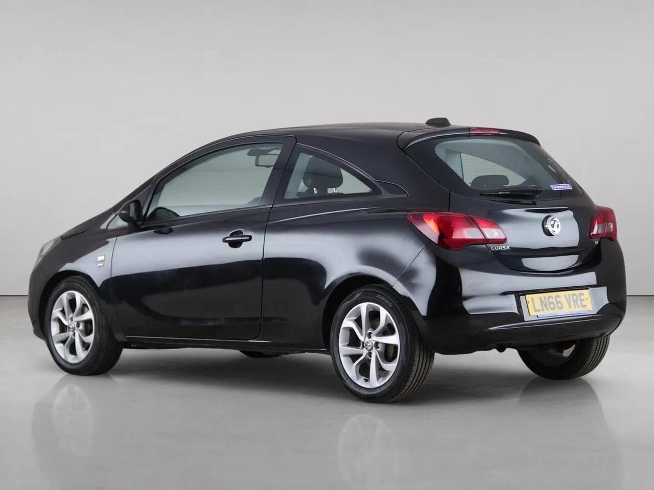 Vauxhall Corsa thumbnail Rear Left