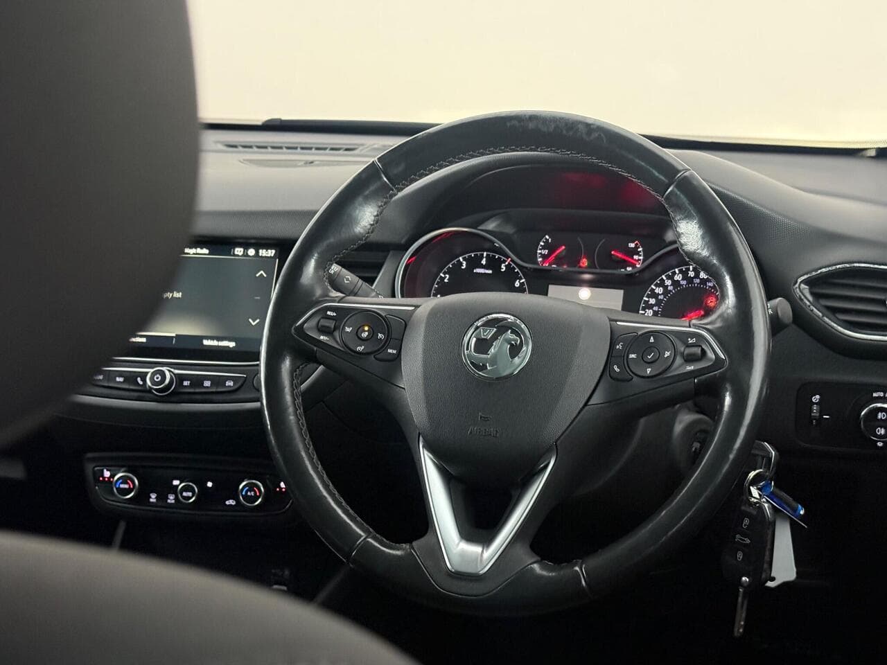 Vauxhall Crossland thumbnail Steering Wheel