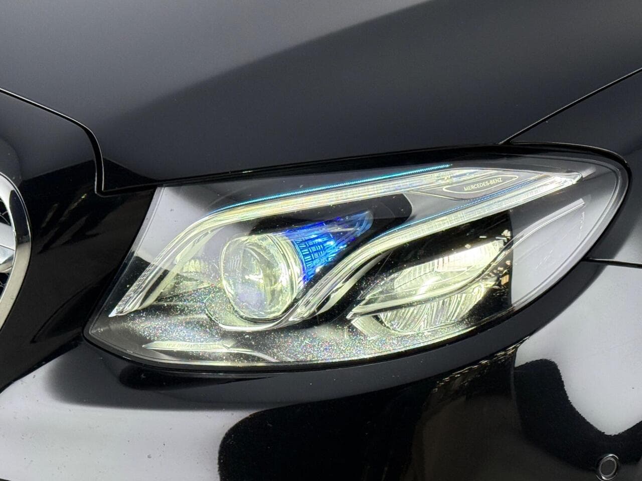 Mercedes-Benz E Class thumbnail Lights Front