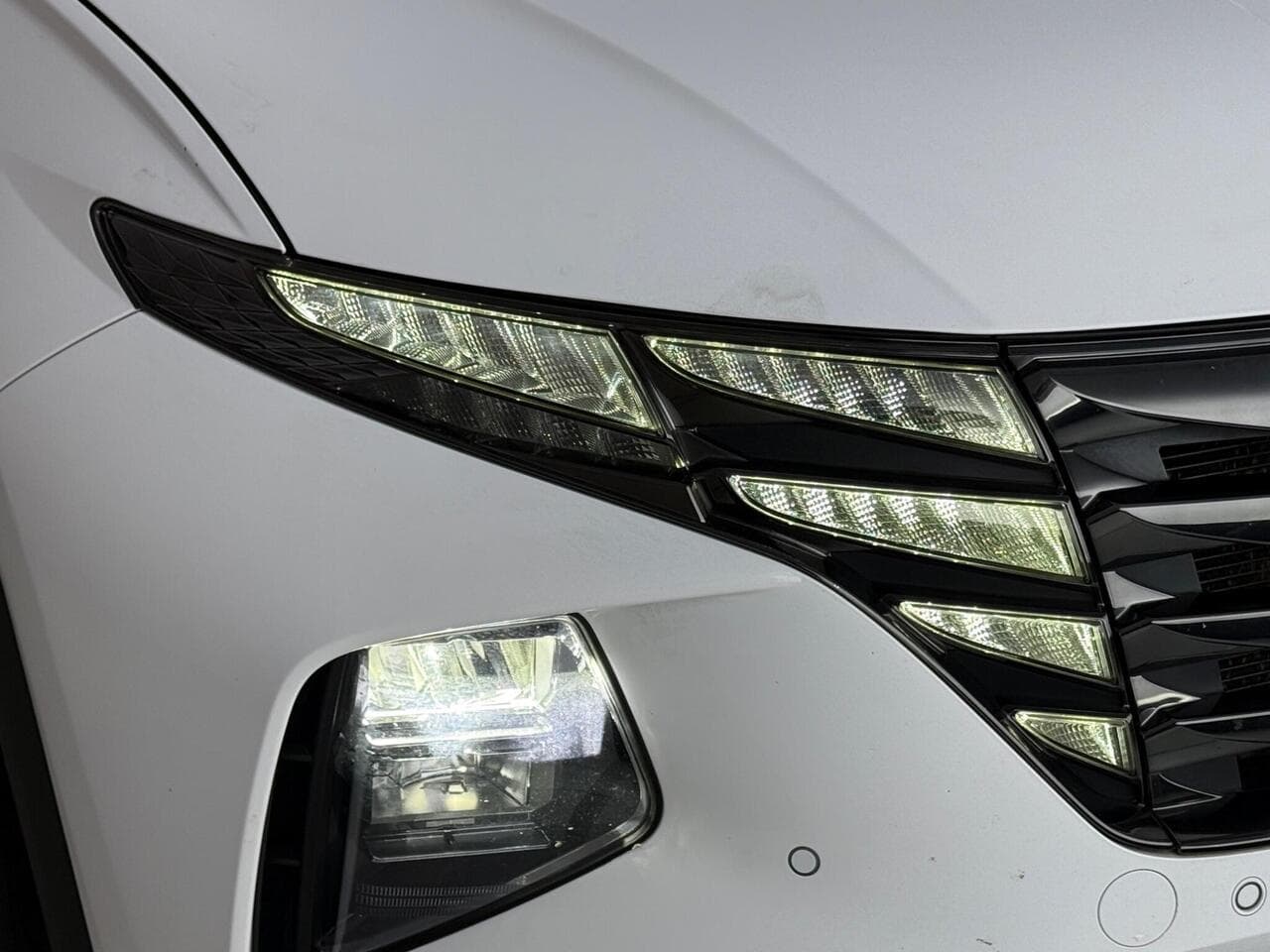 Hyundai TUCSON thumbnail Lights Front