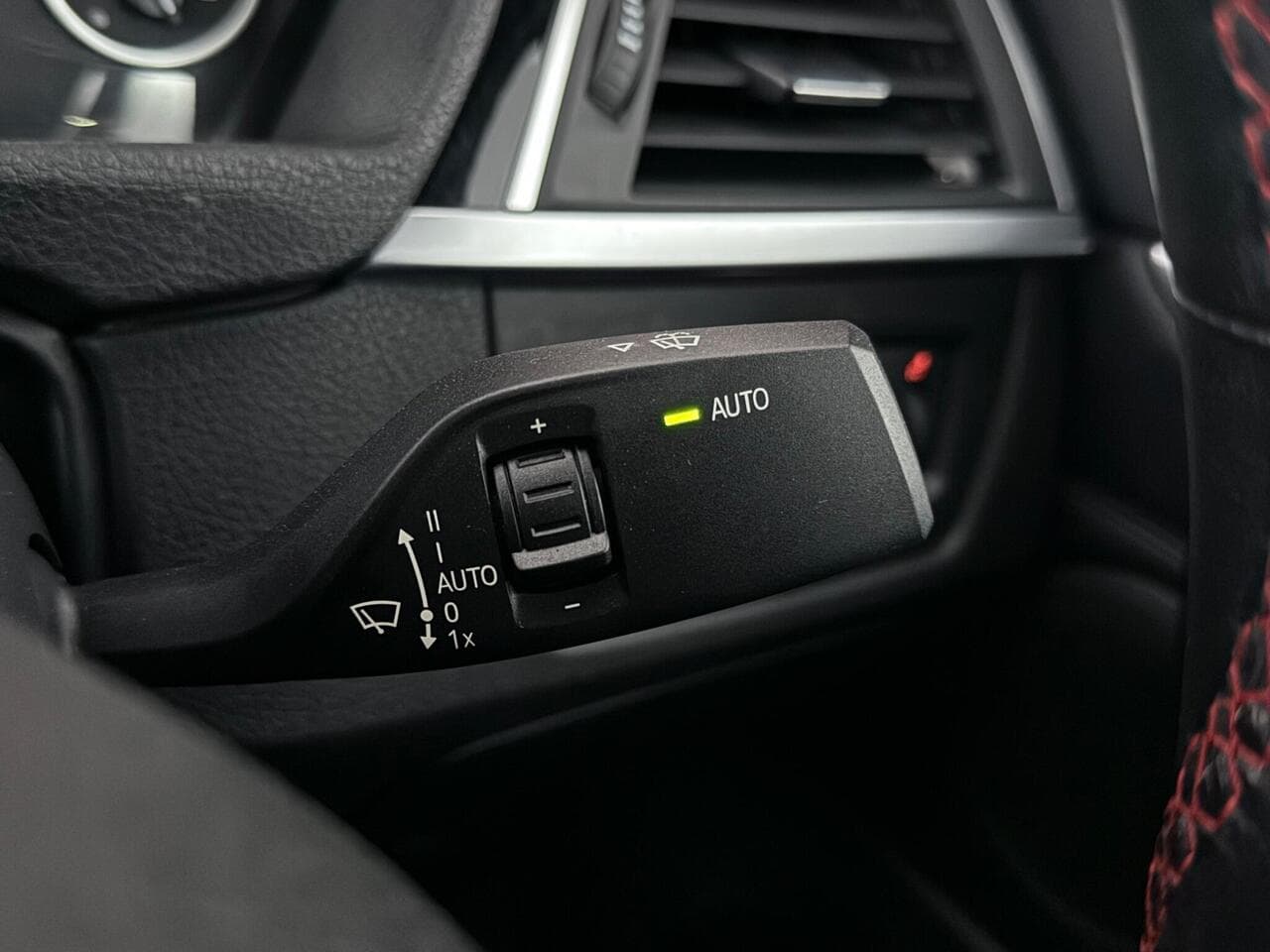 BMW 4 Series thumbnail Misc Controls