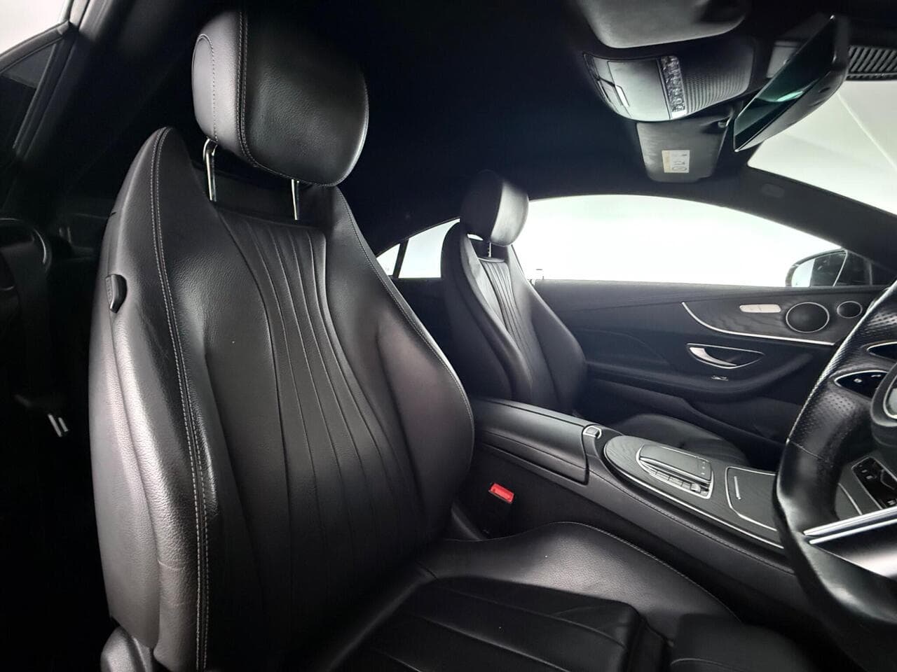 Mercedes-Benz E Class thumbnail Seat Driver