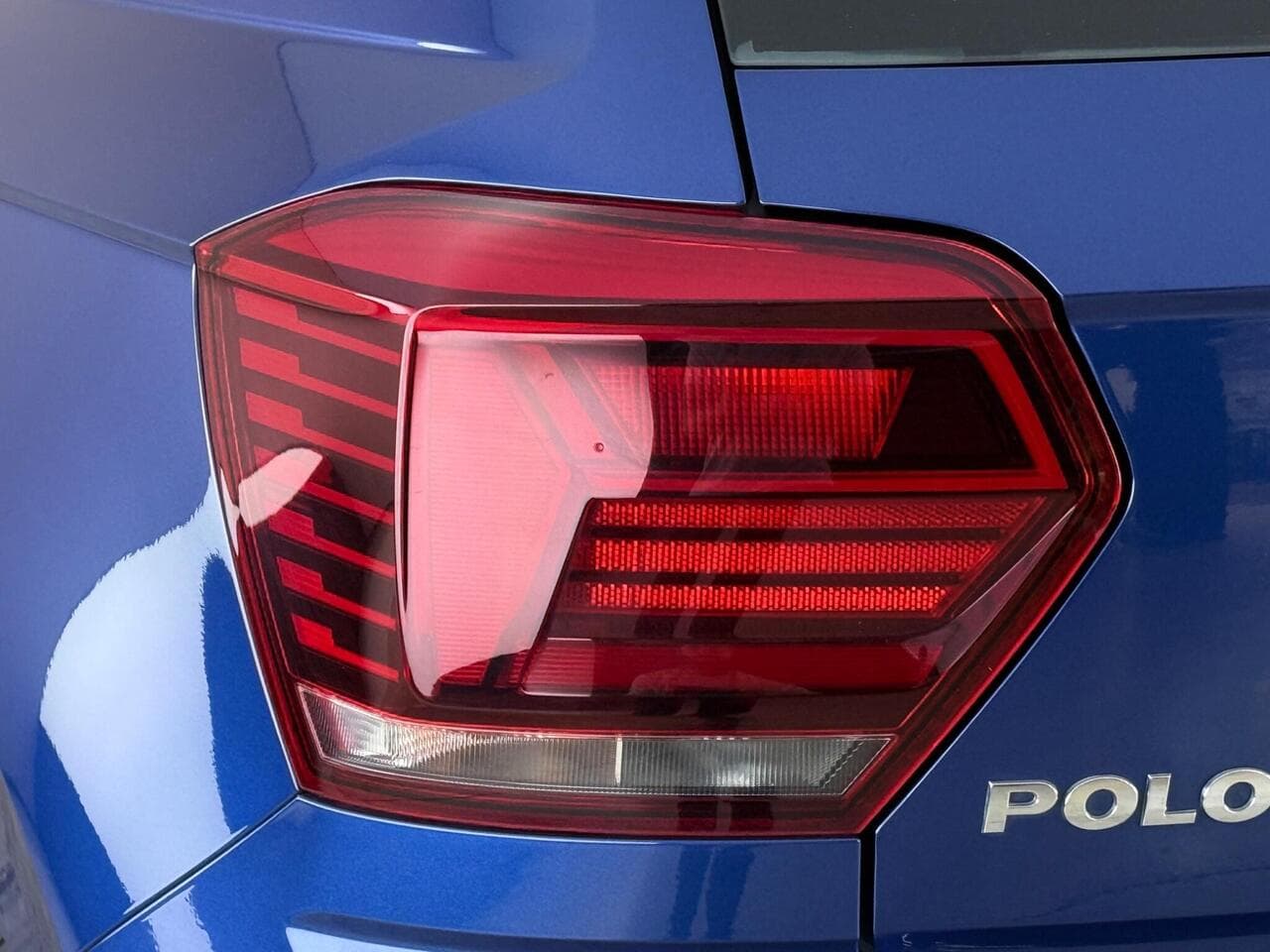 Volkswagen Polo thumbnail Lights Rear