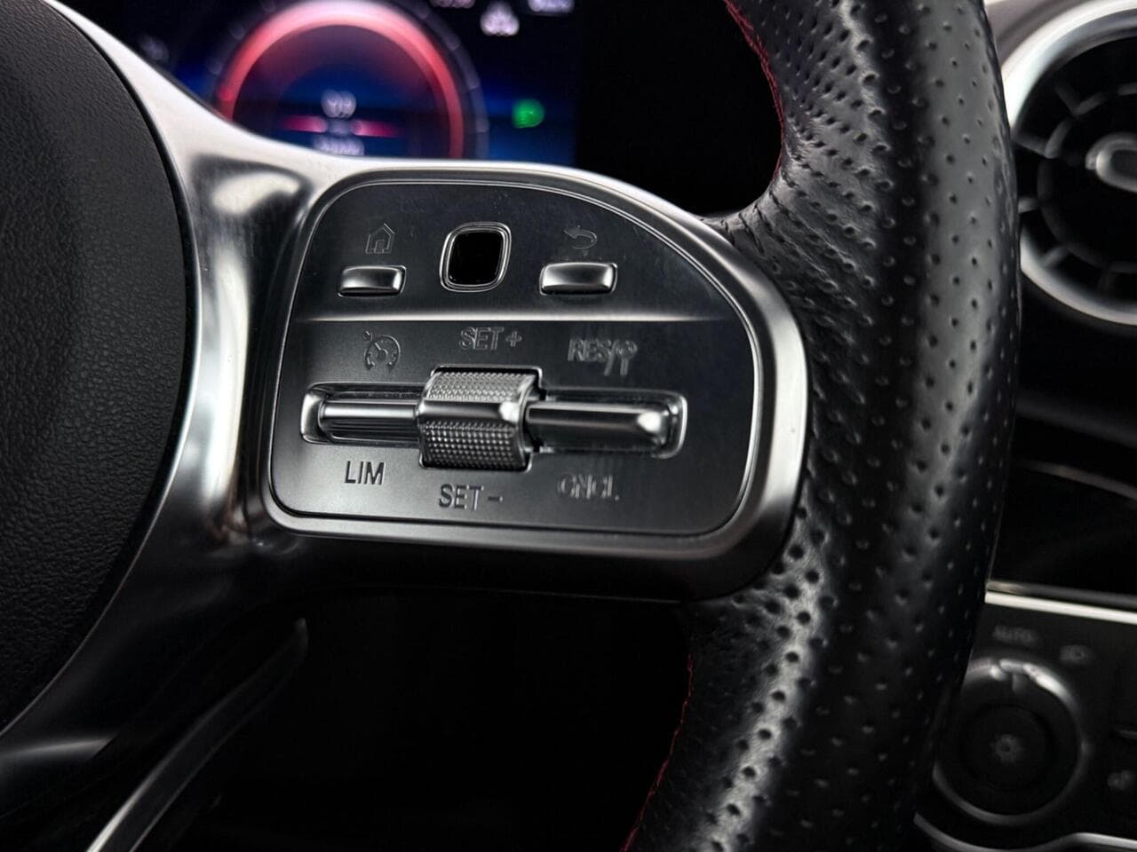 Mercedes-Benz A Class thumbnail Misc Controls