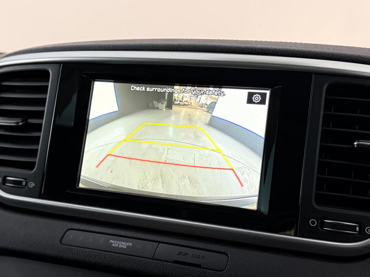 Kia Sportage thumbnail Infotainment System