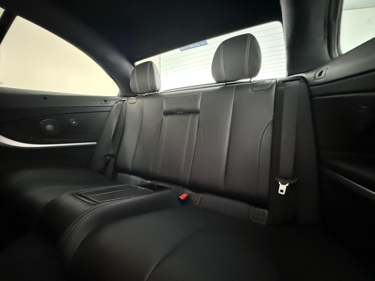 BMW 4 Series thumbnail Seats Rear