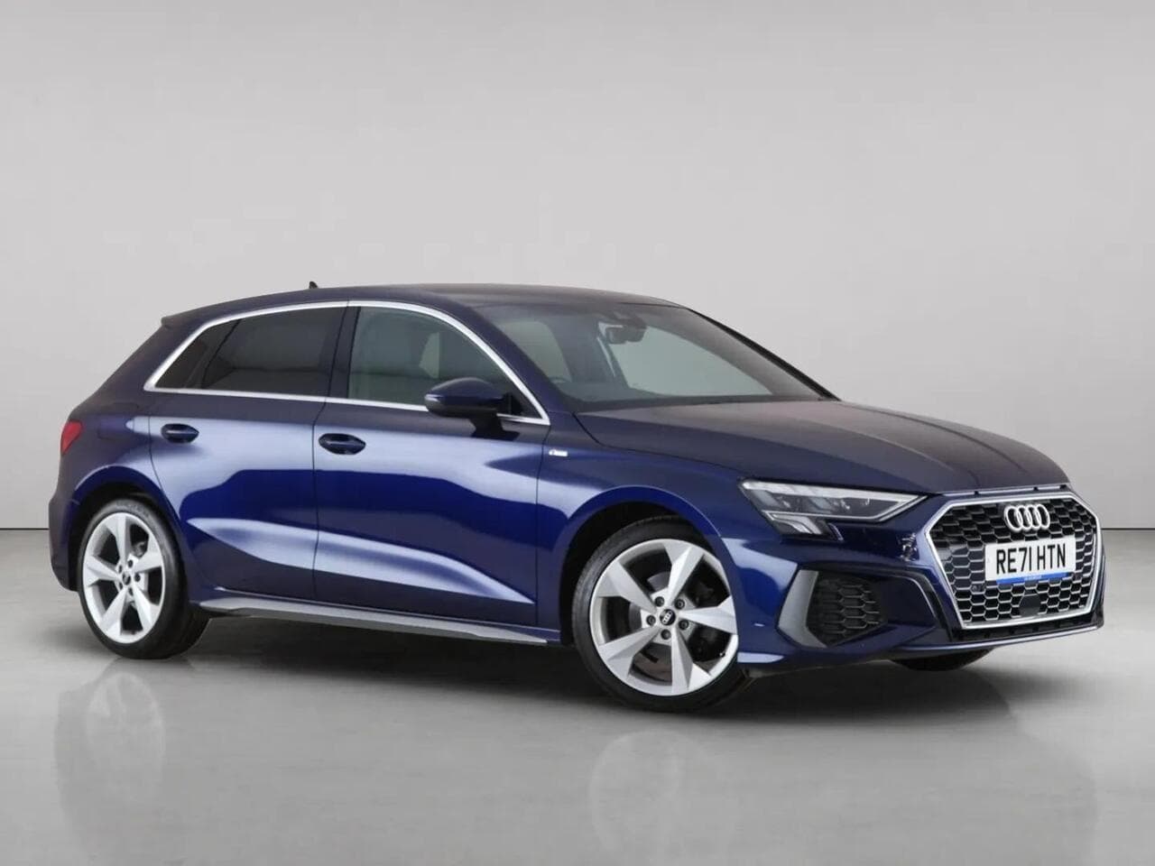 Audi A3 - Audi A3 1.0 TFSI 30 S line Sportback Euro 6 (s/s) 5dr