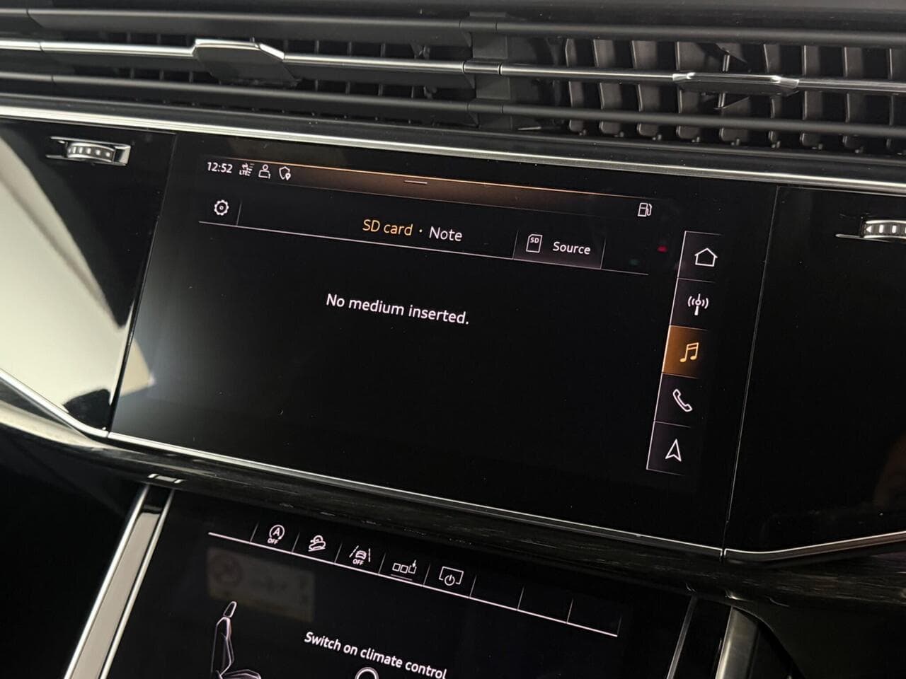 Audi Q8 thumbnail Infotainment System